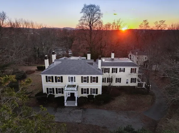 203 Adams St, Milton, MA 02186