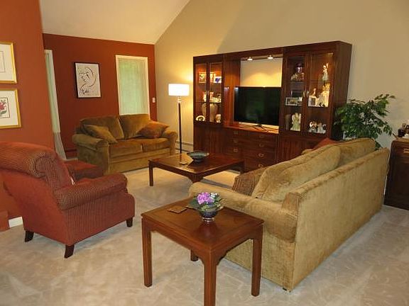4th image of 930 Southern Pines Dr