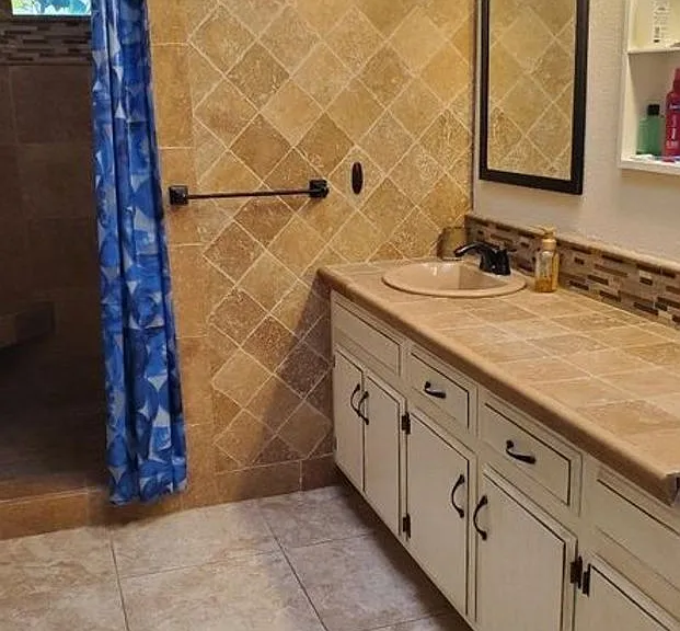 917 Sand Creek Dr — Photo 8