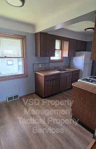 19268 Stafford Ave — Photo 19