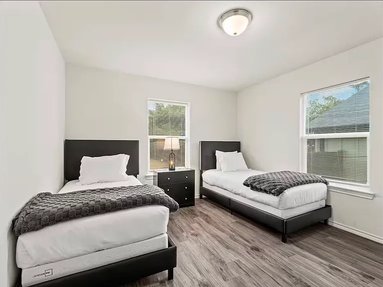 2314 Dalworth St #2314 — Photo 18