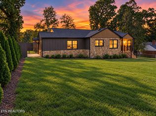 3434 Kenilworth Ln, Knoxville, TN 37917
