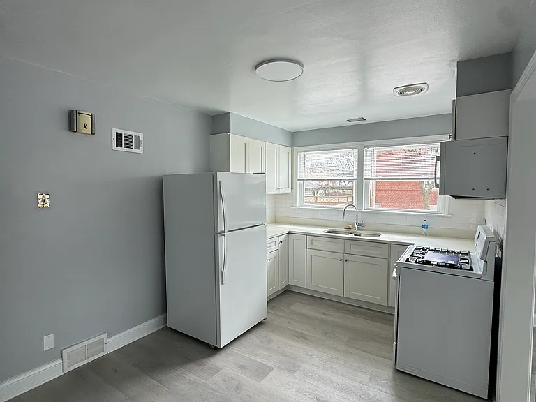 8201 Kilpatrick Ave #1S — Photo 4