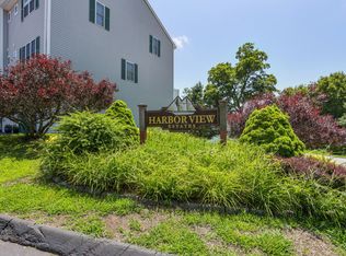 43 Harbor View Ln #43, Norwich, CT 06360