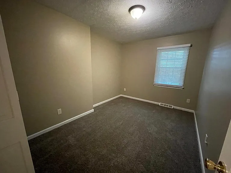 763 Mentor Ave — Photo 9