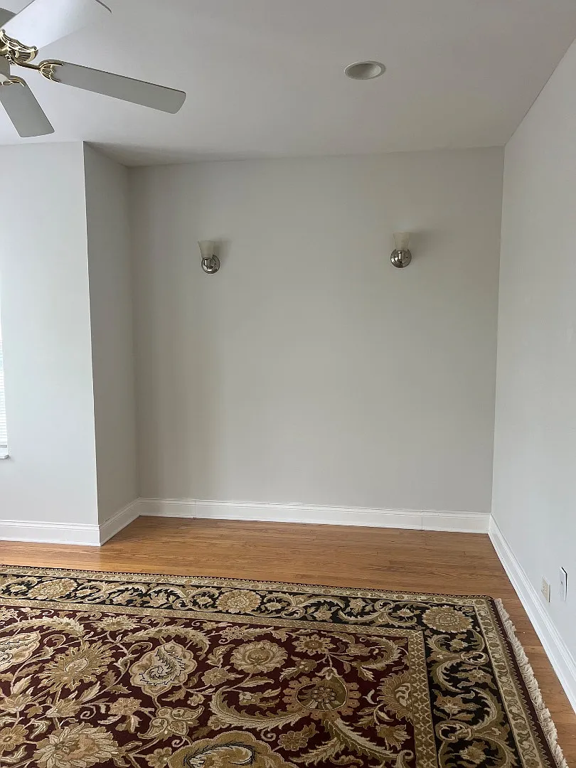 8056 S Luella Ave - 8058 2nd floor — Photo 2