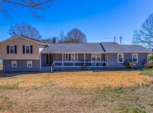 132 Lawrence Ln, Chesnee, SC 29323