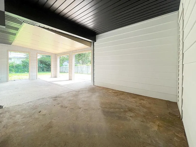 934 Beverly Dr — Photo 16
