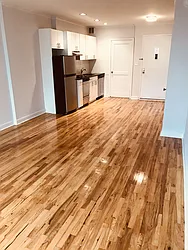 Rented by Metropolis Real Estate of Manhattan