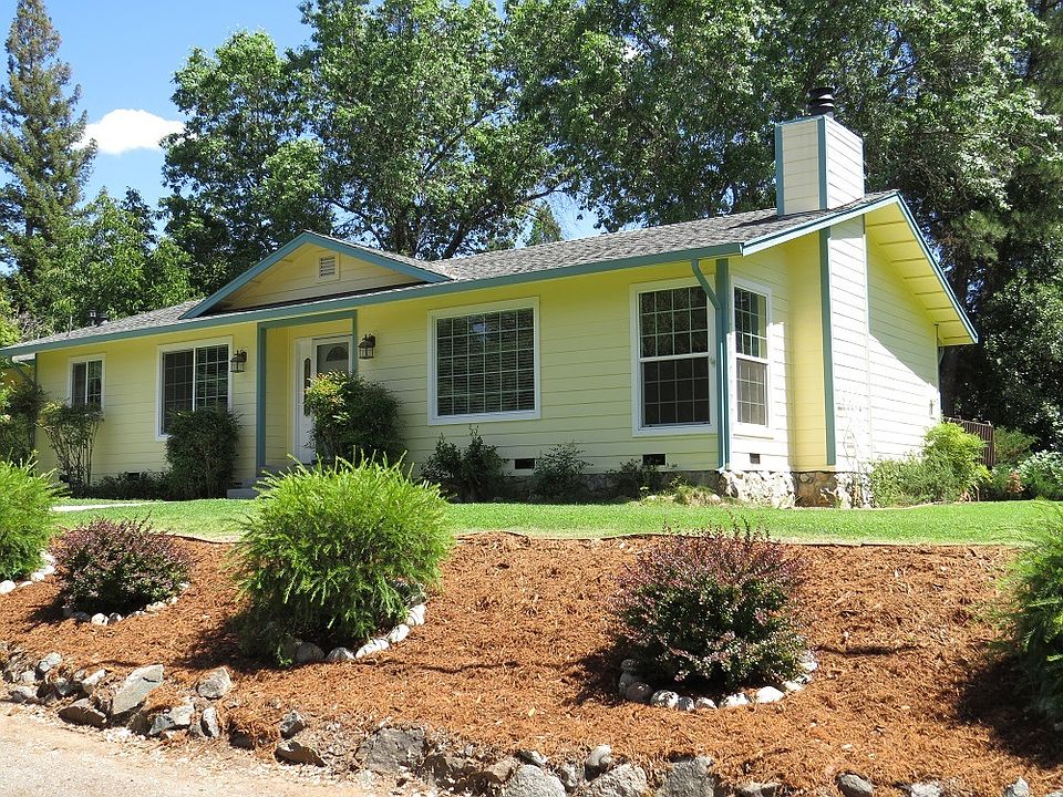 1st image of 18727 Lake Forest Dr