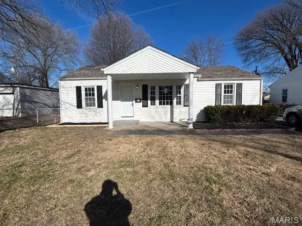 11 Hissrich St, Cahokia, IL 62206