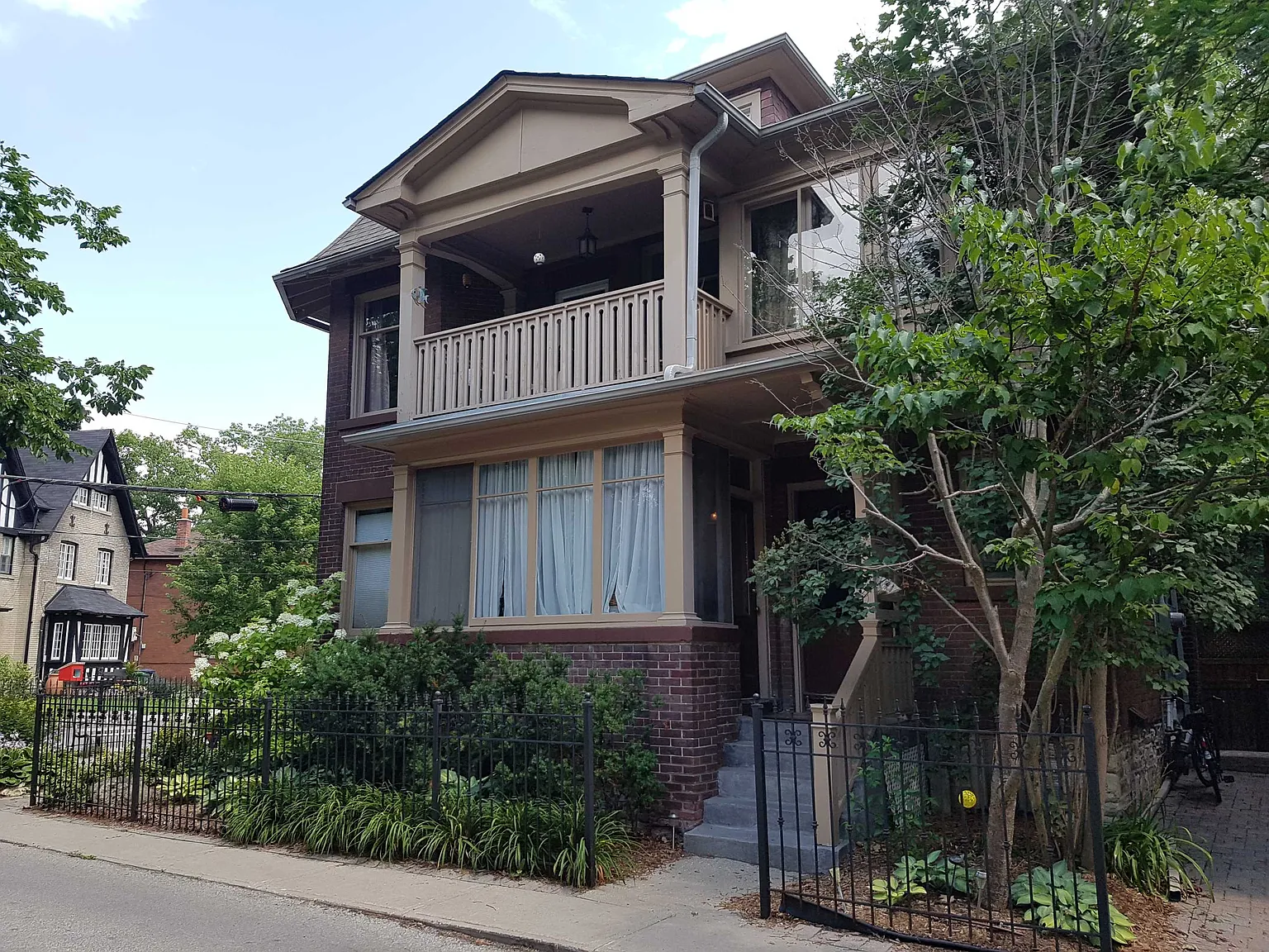 45A Benlamond Ave photo 1