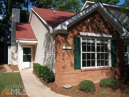 2nd image of 201 Ridgelake Dr