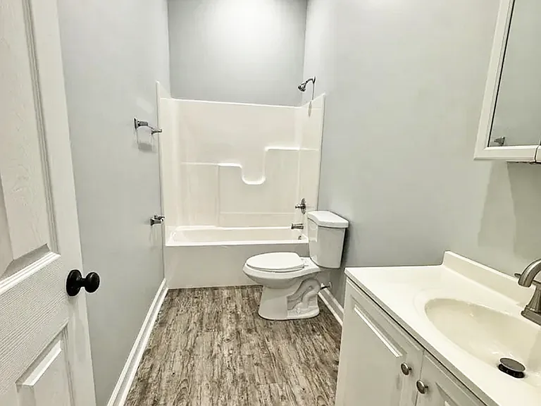 508 Vine St #1 — Photo 10