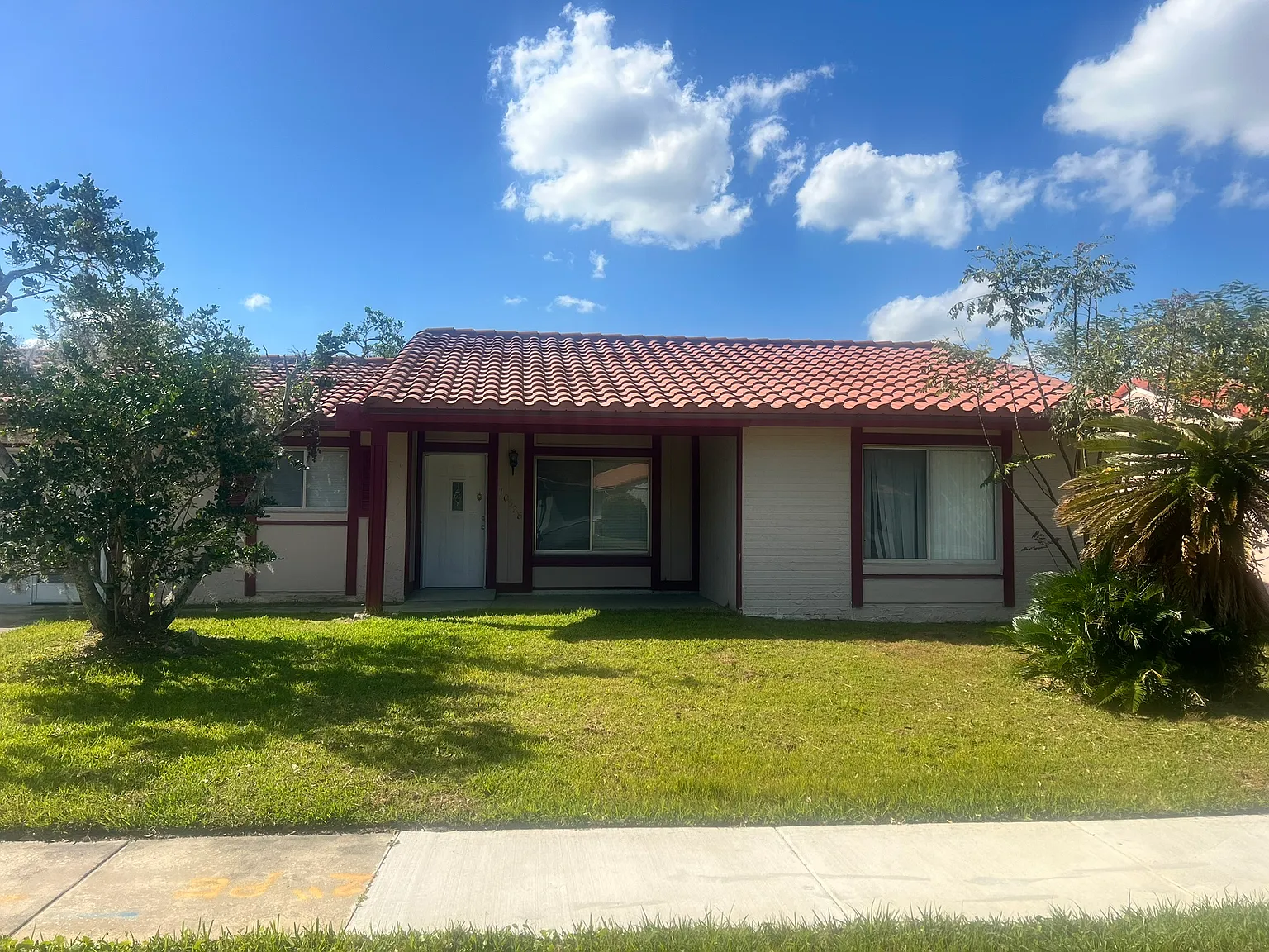 2 bed, 1268 sqft, $2,100 — Photo 1