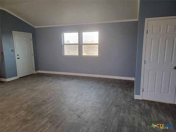 5th image of 410 Guadalupe River Dr