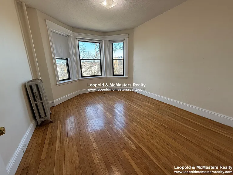 1124 Commonwealth Ave — Photo 80