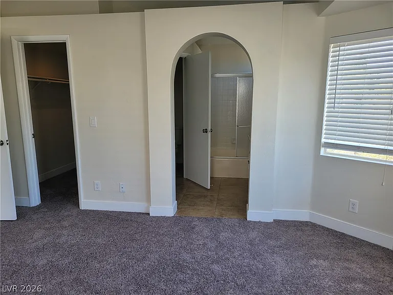 8428 Oyster Dr — Photo 16