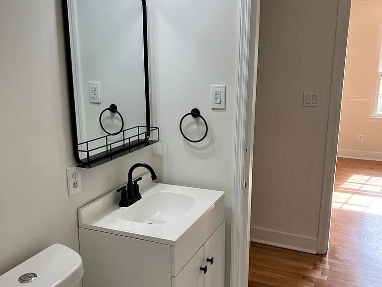 1604 Truman Ave — Photo 16