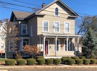 462 Center St #1, Wallingford, CT 06492