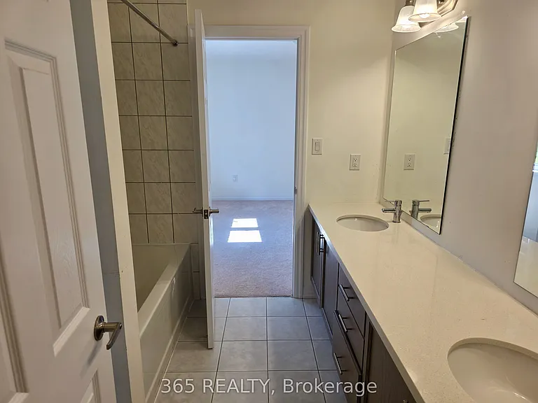 223 Warden St — Photo 44