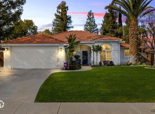 10408 Dorchester St, Bakersfield, CA 93311