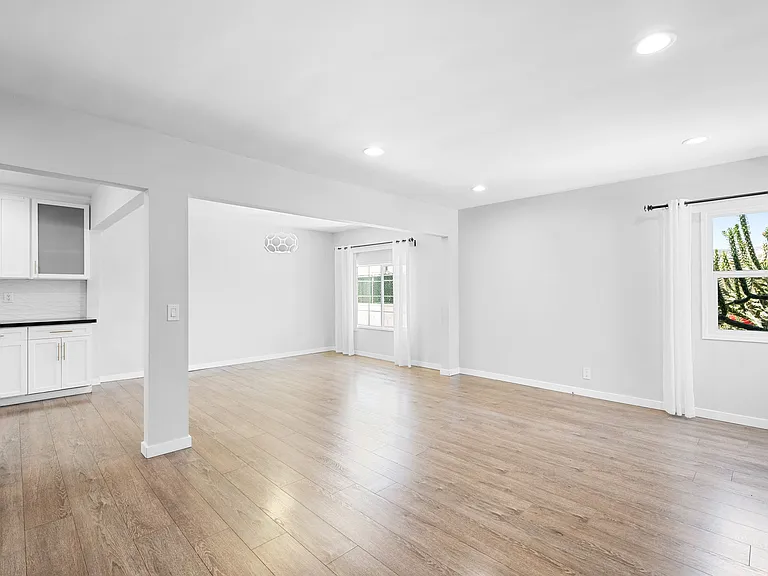 11793 Glencrest Dr — Photo 5
