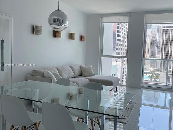 3rd image of 244 Biscayne Blvd APT 2005