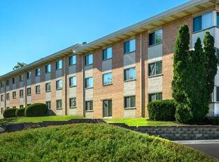 38 N Summit Dr #321-032, Gaithersburg, MD 20877