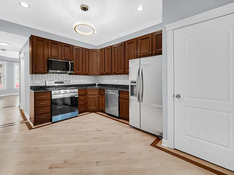 2951 N Allen Ave #1 — Photo 13