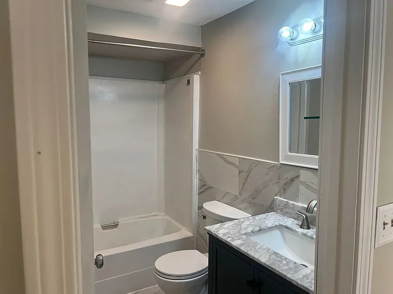 416 Springbrook Cir — Photo 17