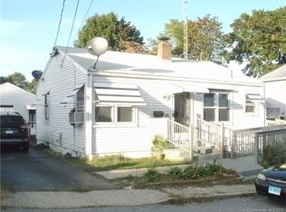 31 Avery Ct, New London, CT 06320