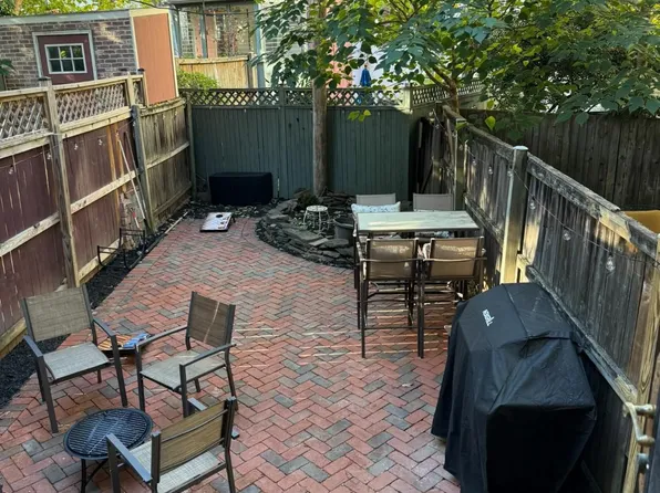 318 N Carolina Ave SE APT 1, Washington, DC 20003