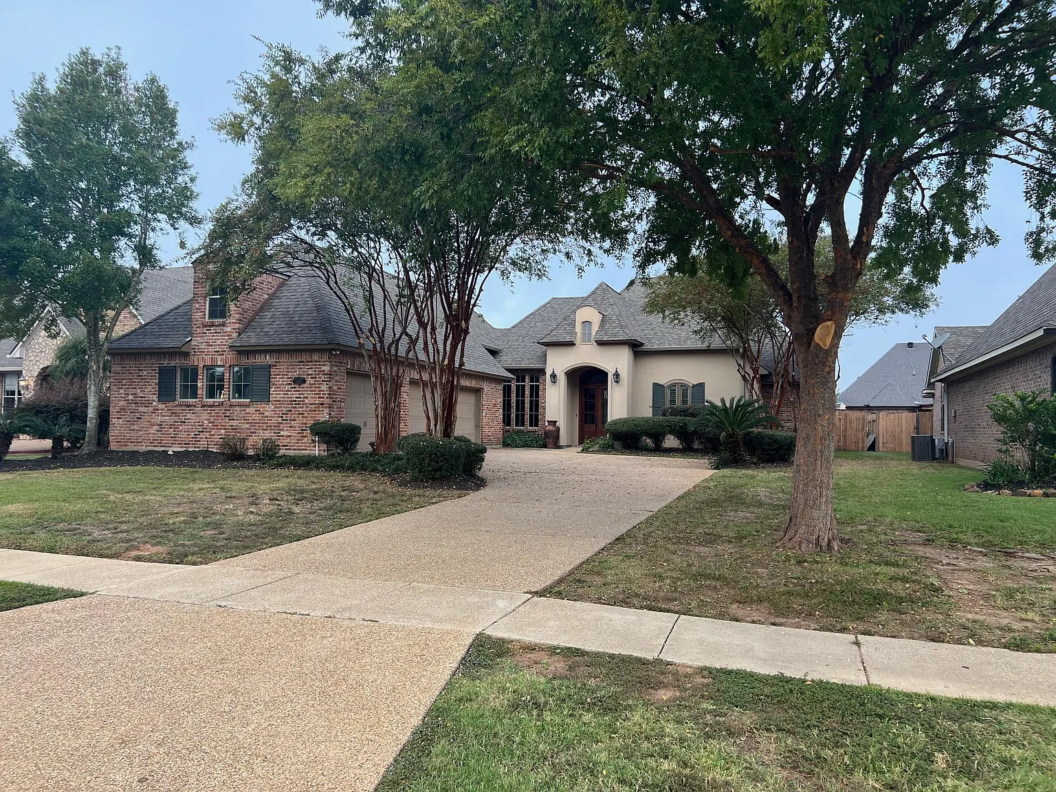 4 bed, 2864 sqft, $3,750 — Photo 1