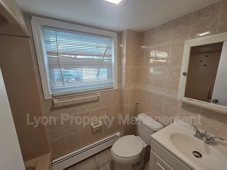 250 Sayles Ave #1 — Photo 14