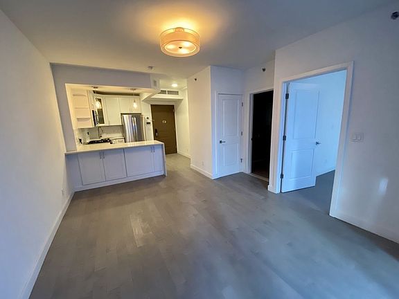 3rd image of 4104 27th St APT 3D
