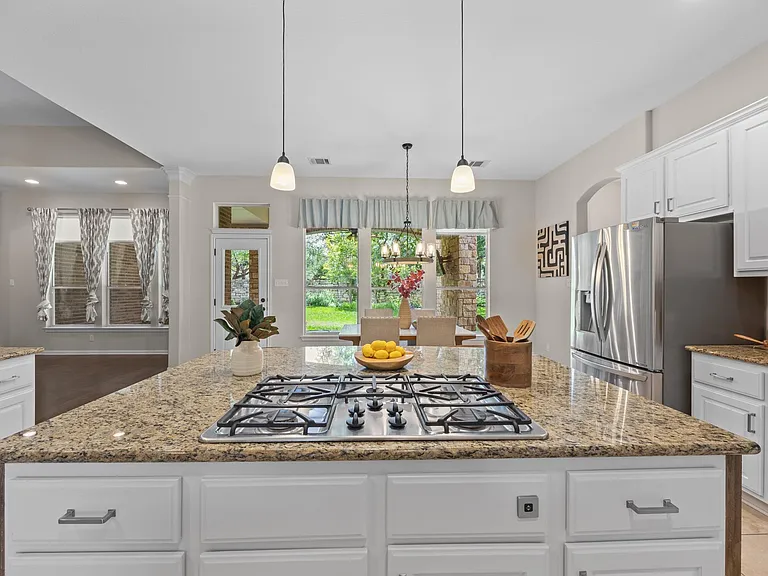 1303 Quiet Creek Dr — Photo 11