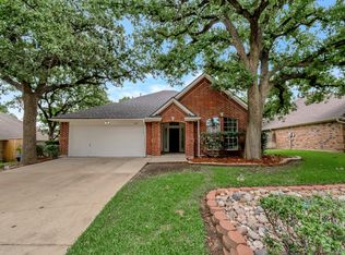 2616 Briargrove Dr, Hurst, TX 76054