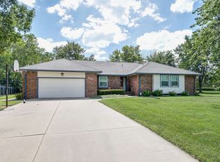 930 S Whippoorwill Rd, Derby, KS 67037