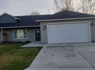 1404 E 6th St, Deer Park, WA 99006