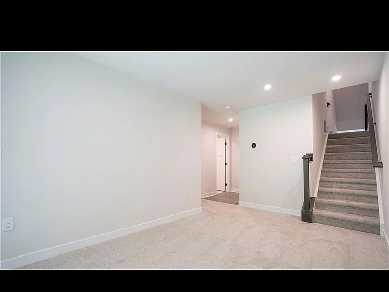 961 Woods Chapel Rd — Photo 14