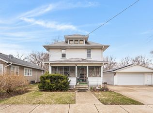 730 Iowa Ave, Aurora, IL 60506