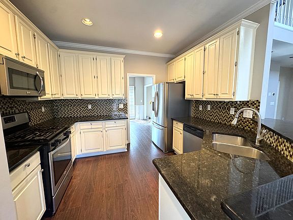 4th image of 4810 Ogeechee Dr