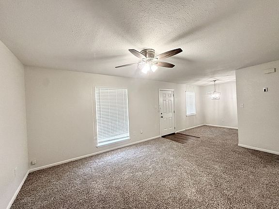 3rd image of 321 E Cedar St #Ced216