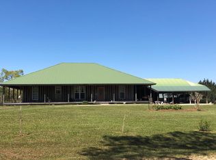 99 Willard Lewis Rd, Carriere, MS 39426