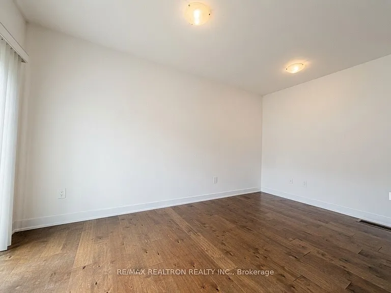 36 Westwood Ave — Photo 6
