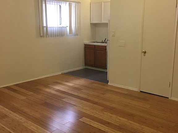 4th image of 800 S Normandie Ave APT 107