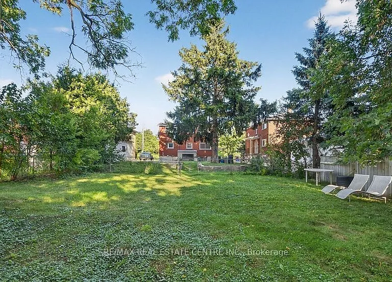 154 Montgomery Rd #C — Photo 13