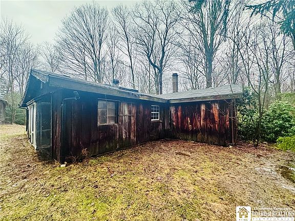 3rd image of 9492 Sprague Rd