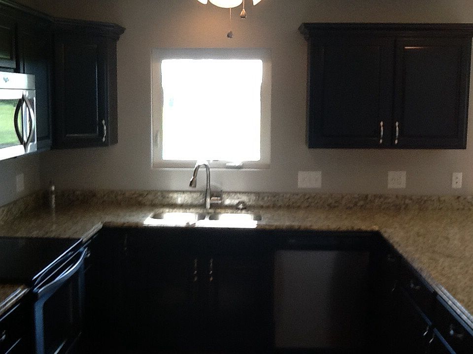 1st image of 523 Palm Dr